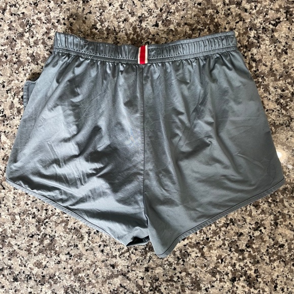 Tracksmith Split Shorts - Picture 2 of 3